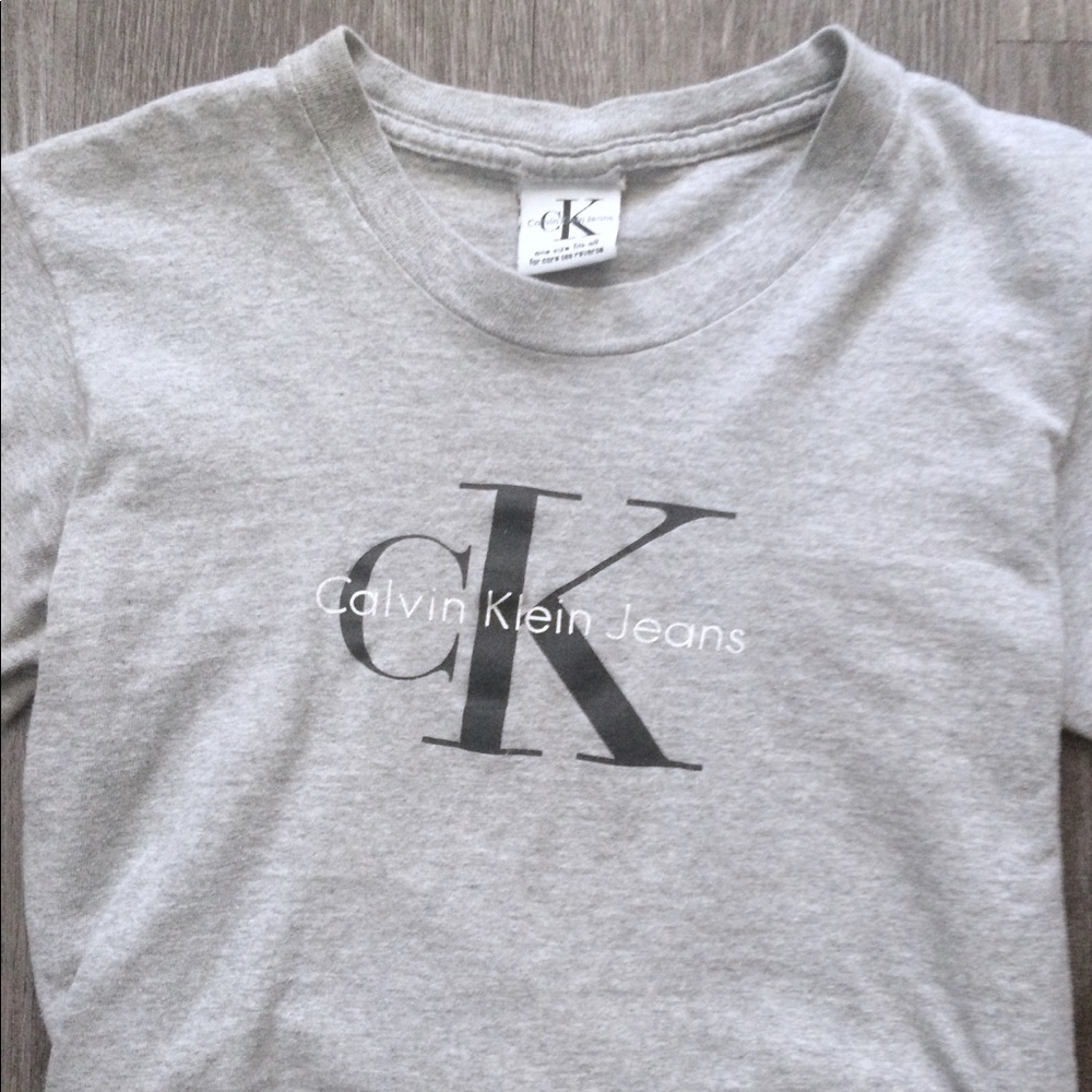 Calvin Klein Cropped Tee